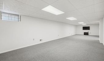 7556 PEPPERELL Dr, Bethesda, MD 20817