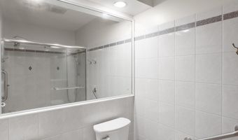 4100 DOWNING St, Annandale, VA 22003