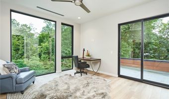 243 Overwood Rd, Akron, OH 44313