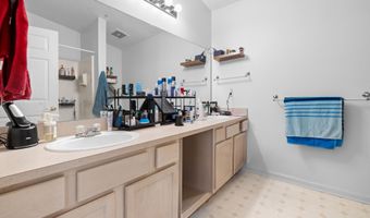 1876 Lindsay Ln, Ann Arbor, MI 48104