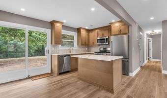 23 Georgetown Blvd, Barnegat, NJ 08005