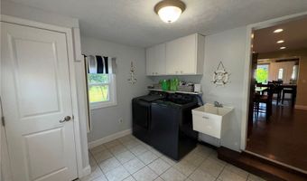 12096 Baumhart Rd, Amherst, OH 44001