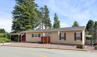 631 HASSETT St, Brookings, OR 97415