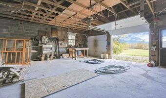 12819 Upper River Rd, Athens, OH 45701