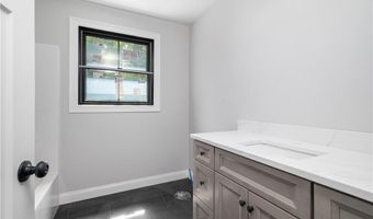 2036 Putnam Pike, Glocester, RI 02814