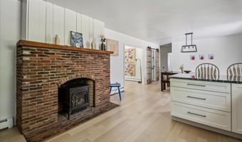 7 Grassy Brook Rd, Brookline, VT 05345