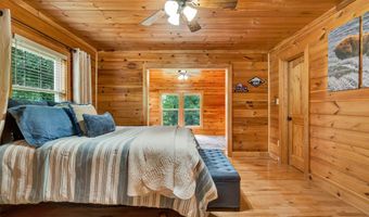176 Rivers Edge Ln, Benton, TN 37307