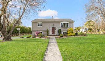 11 Nichole Ln, Coventry, RI 02816