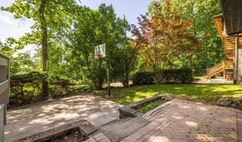 5 Joneswood Dr, Athens, OH 45701