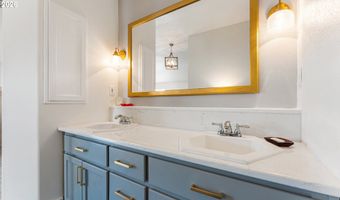 3868 GRANT Pl, Bandon, OR 97411