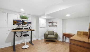 110 STEWART Ave, Alexandria, VA 22301
