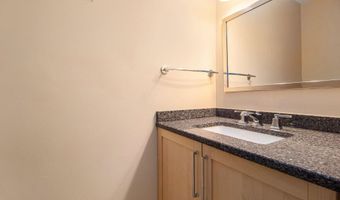 614 Peninsula Ct, Ann Arbor, MI 48105