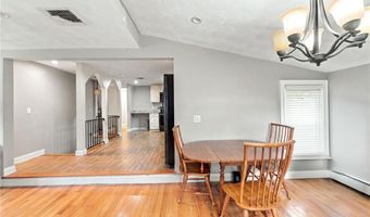 216 Hyde St, Cranston, RI 02920