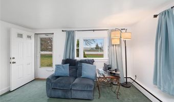 1737 Wampanoag Trl, Barrington, RI 02806