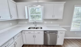 190 FAULKNER HEIGHTS Dr, Atoka, TN 38004
