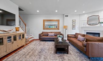 16 Blueberry Hill Rd, Bridgewater, CT 06752