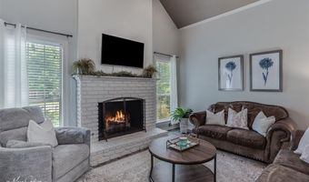 1260 Capilano Dr, Shreveport, LA 71106