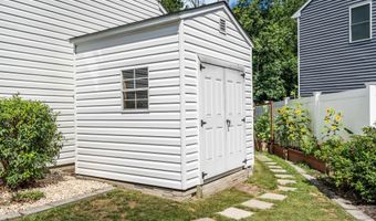 16 SHELLI Ter, Barnegat, NJ 08005