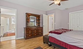 80 Maple St, Acton, ME 04001