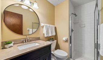 15769 Hayes Trl, Apple Valley, MN 55124