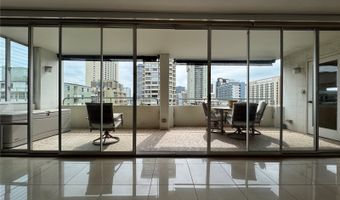 430 Kaiolu St 1101, Honolulu, HI 96815