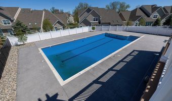 20 Hunting Ridge Ln 20, Bethel, CT 06801