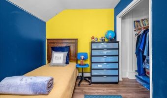 18 Ellice St, Bayonne, NJ 07035