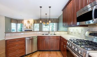 20 Sanctuary Dr, East Greenwich, RI 02818