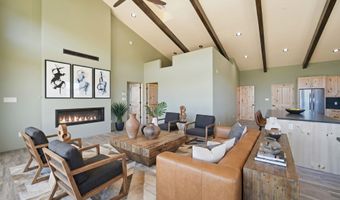 102 Spanish Peaks Rd, Arroyo Hondo, NM 87513