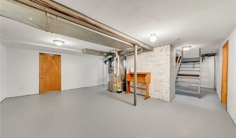 36 Lennox Ave, Amherst, NY 14226
