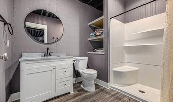 8309 Almont Rd, Almont, MI 48003