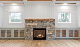 385 Green Rd, Bolton, MA 01740