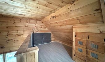 6 Maple Dr, Abbot, ME 04406