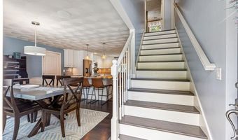 123 Terrace Ave, Cumberland, RI 02864