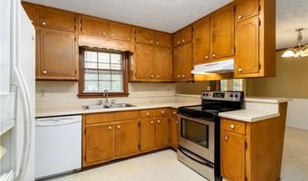 366 Ridgeview Dr, Auburn, GA 30011