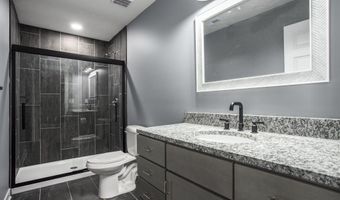 5910 SW 9th St, Lincoln, NE 68523