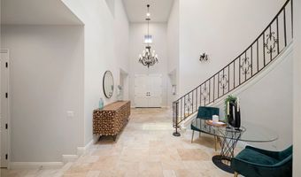 15850 Seville Ln, Encino, CA 91436