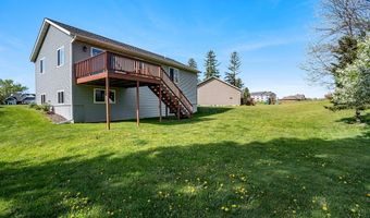 1305 Whistling Straits Ct, Altoona, WI 54720