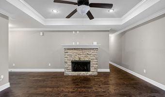 608 Surrey Ln, Benton, AR 72015