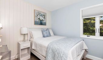 649 Main Ave, Bay Head, NJ 08742