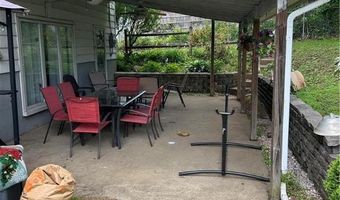 226 E WALNUT St, Allentown, PA 18109