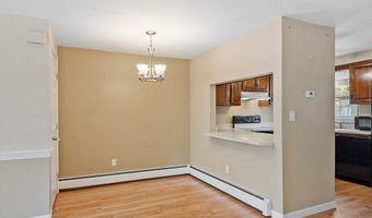 10 Tuck Farm Rd 4, Auburn, MA 01501