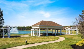 6 Swan Lake Ct, Barnegat, NJ 08005