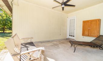 9384 S River Oaks Dr, Baton Rouge, LA 70815