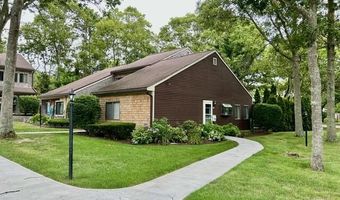 20 Roundhouse Rd 20, Bourne, MA 02532