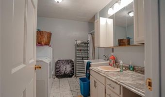 50 Isle Of Capri Rd, Coventry, RI 02816