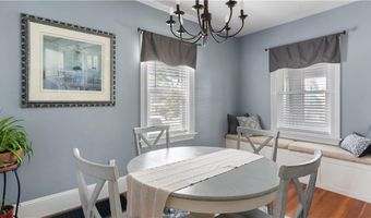 280 Woodbine St, Cranston, RI 02910