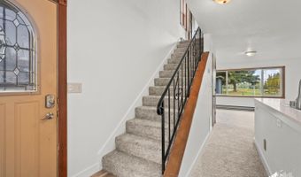 424 E Manor Ave, Anchorage, AK 99501