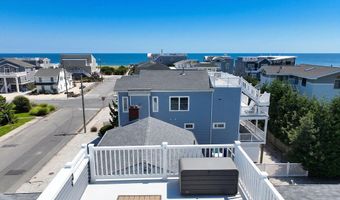 214 Iroquois Ave, Beach Haven, NJ 08008