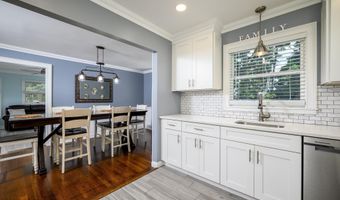 3213 Ridgewood Rd, Allenwood, NJ 08720